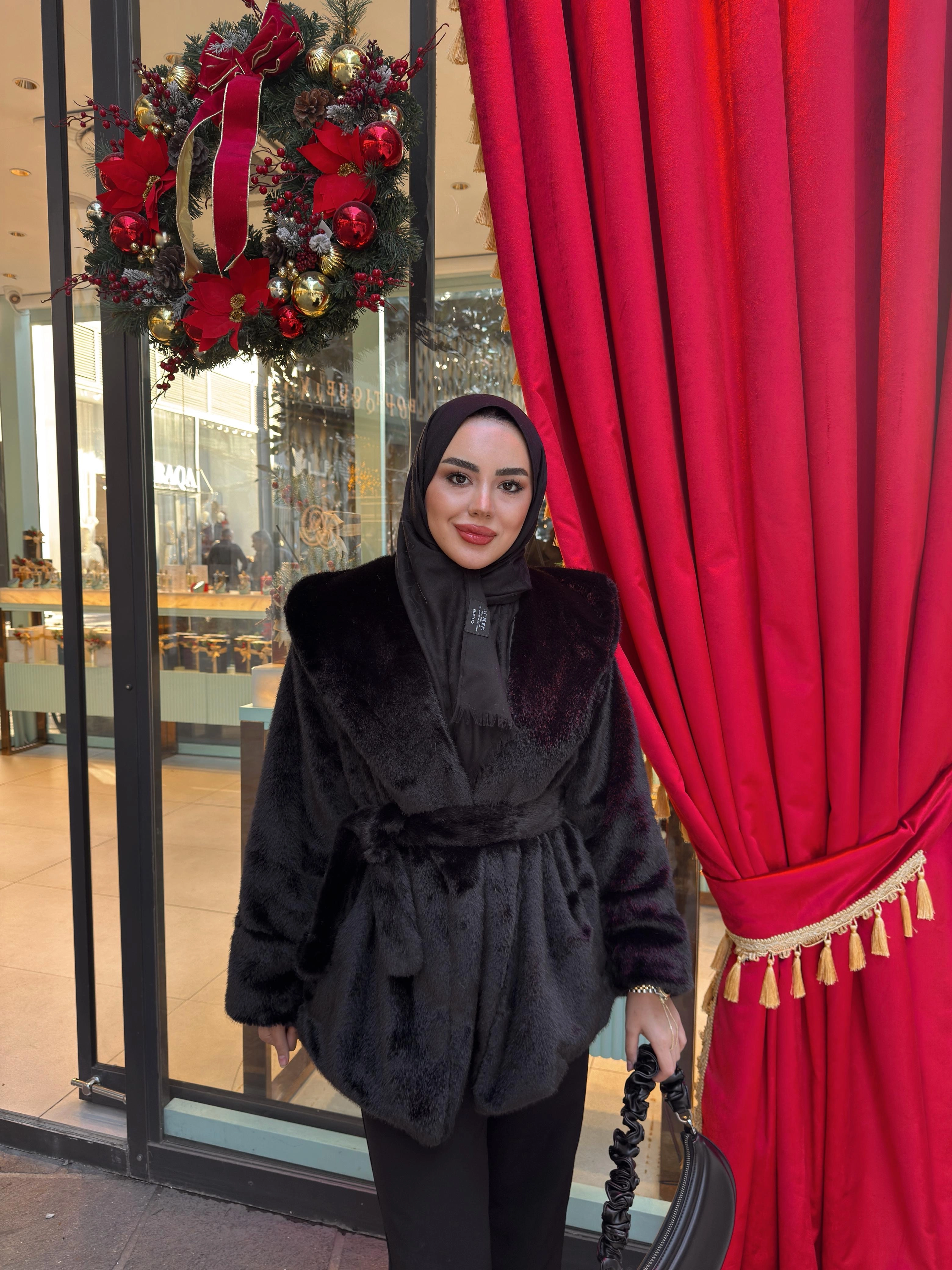 1198 Siyah Linda Kürk﻿ 