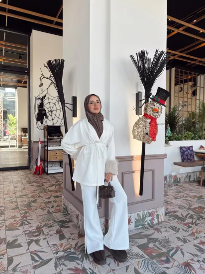 KOLU KÜRKLÜ SKUBA TAKIM 202