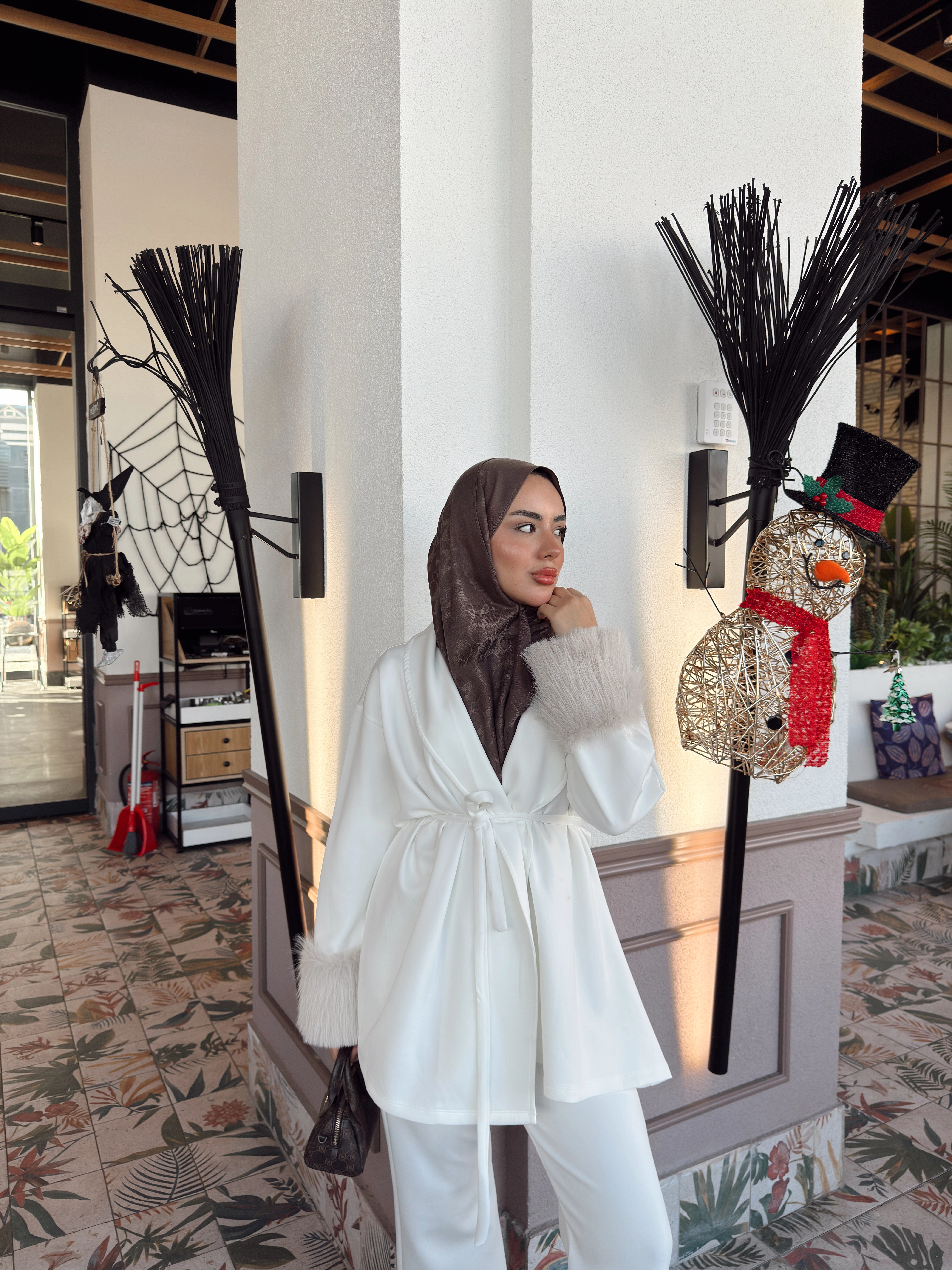 KOLU KÜRKLÜ SKUBA TAKIM 202