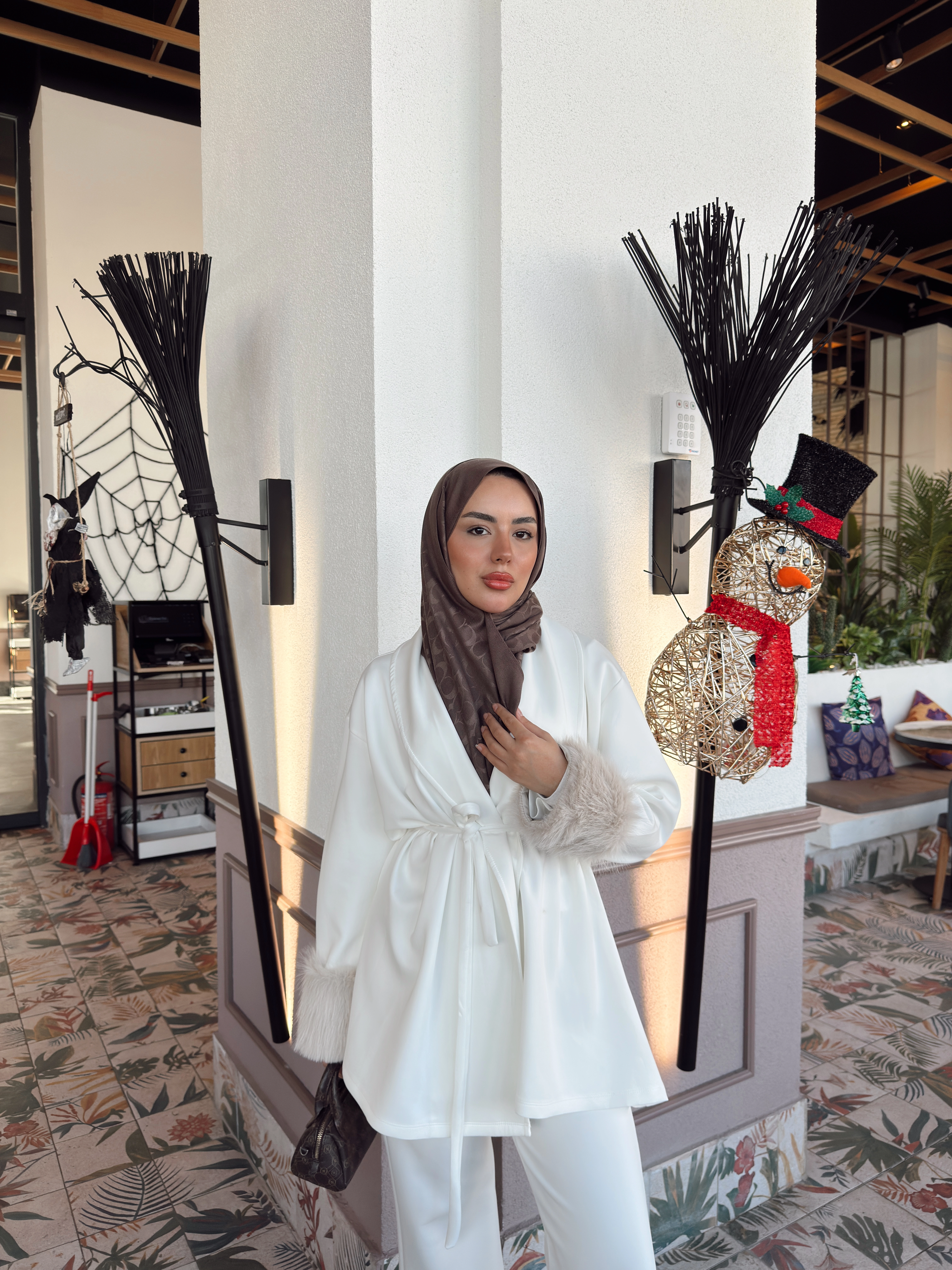 KOLU KÜRKLÜ SKUBA TAKIM 202