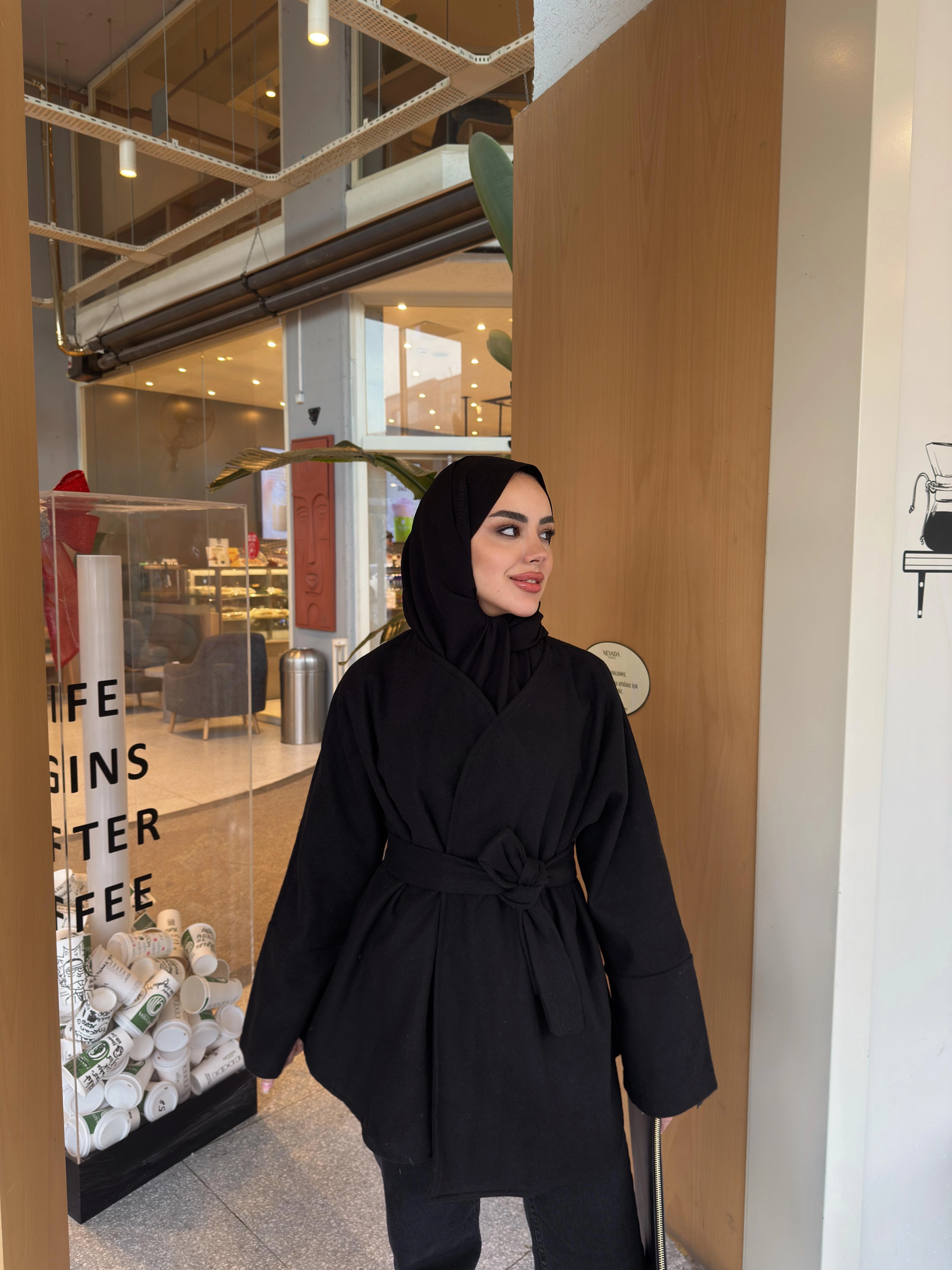 SİYAH  BASİC  KAŞE CEKET 204