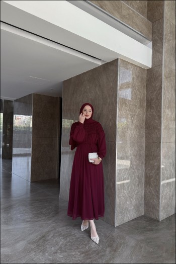 Bordo Mina Üst Büzgülü Şifon Elbise