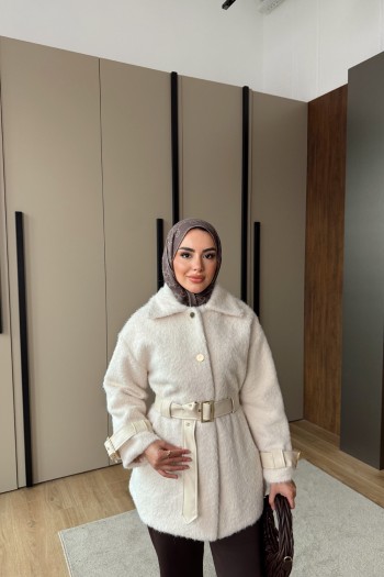 Ekru Deri Kemerli Ceket