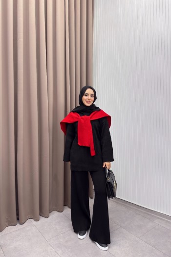 Siyah Yoko V yaka Triko Takım