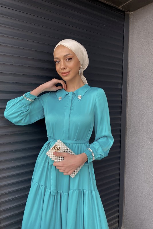 Mint Yarım Düğmeli Taşlı Saten Elbise