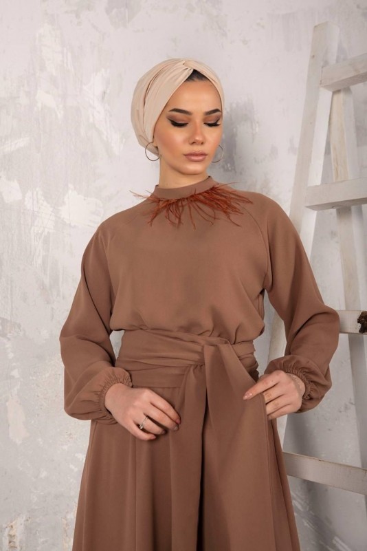 Bej Tüy Detaylı Krep Takım