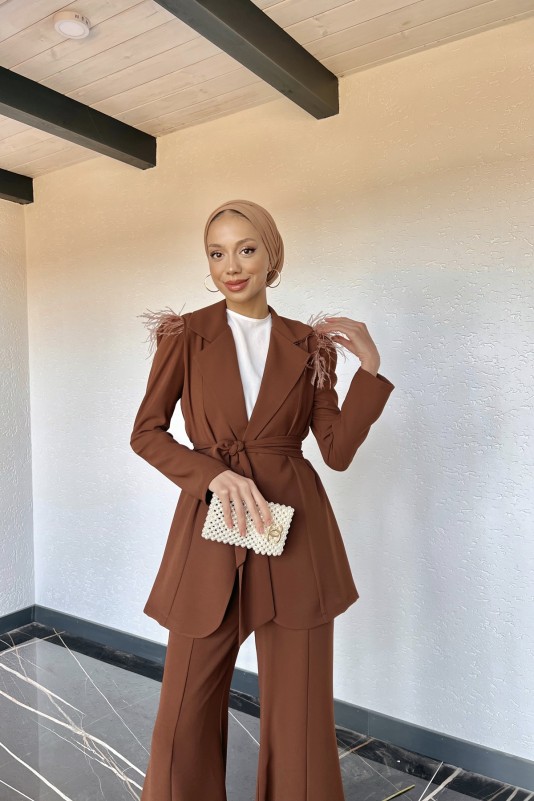 Kahve Tüy Detaylı Takım