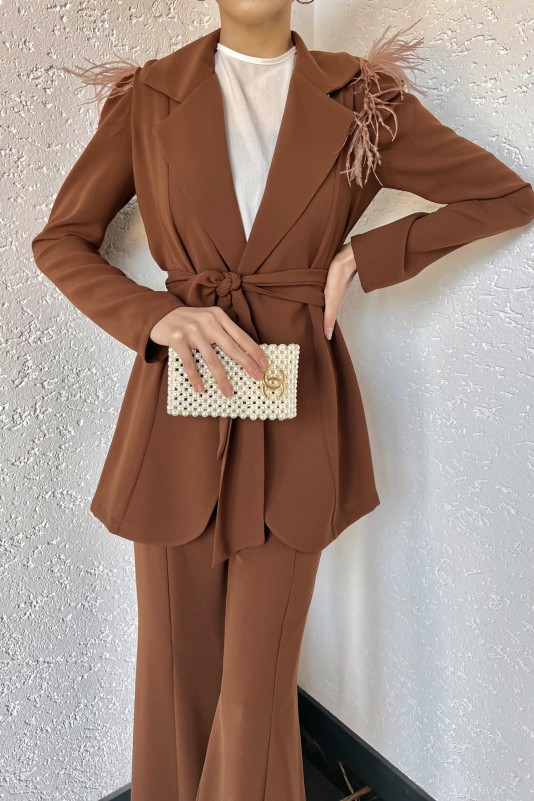 Kahve Tüy Detaylı Takım