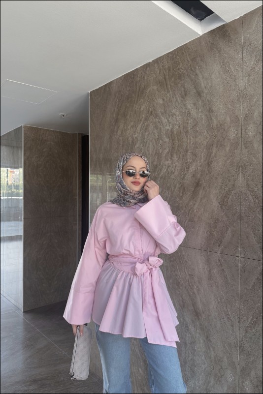 Pembe Minel Kuşaklı Gömlek