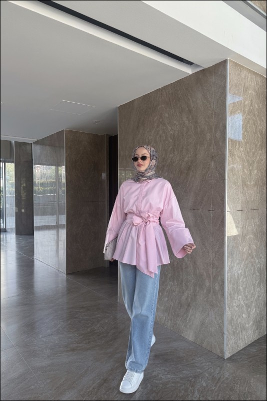 Pembe Minel Kuşaklı Gömlek