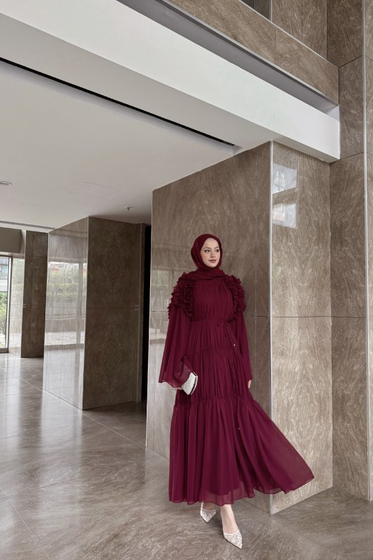 Bordo Biance Omuz Fırfırlı Şifon Elbise