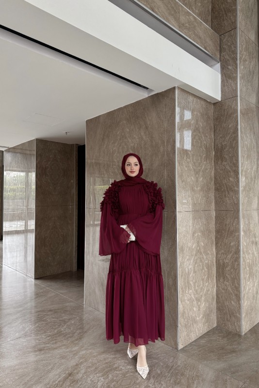 Bordo Biance Omuz Fırfırlı Şifon Elbise