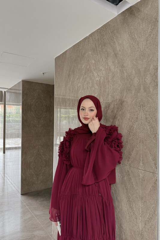Bordo Biance Omuz Fırfırlı Şifon Elbise