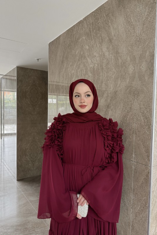 Bordo Biance Omuz Fırfırlı Şifon Elbise