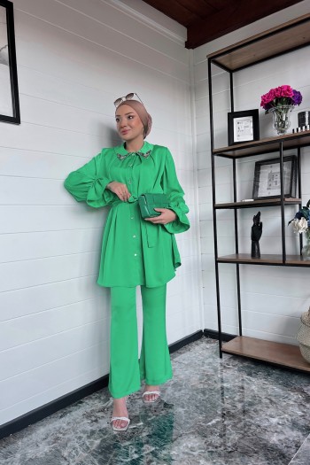 Benetton Yeşili Kolu Büzgülü Taşlı Saten Takım
