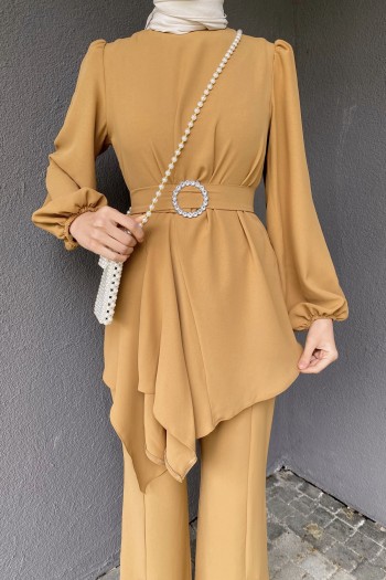 Camel Pantolonlu Yırtmaçlı Asimetrik Takım