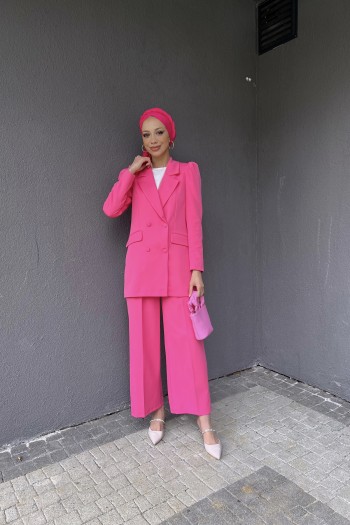 Pembe Cep Detaylı Blazer Ceketli Takım