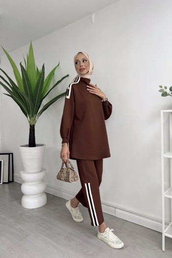 Kahve Omzu Düğmeli Scuba Takım