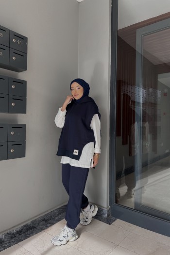 Lacivert Şardonlu Üçlü Spor Takım