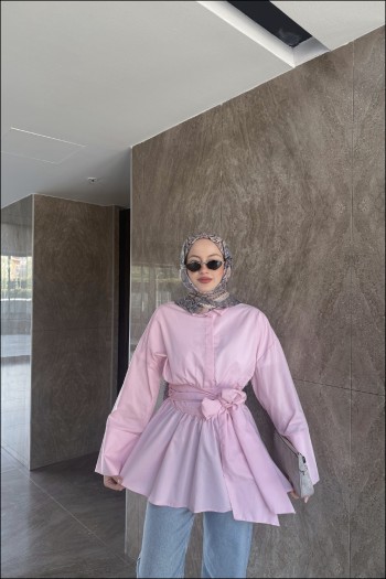Pembe Minel Kuşaklı Gömlek